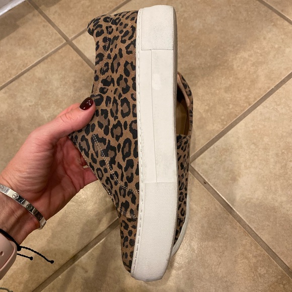 jslides leopard sneaker
